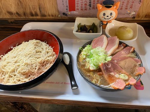 今日のおひる
カモ汁そばにゃん
