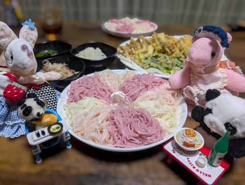 しぶきだよ！！
みんなでそうめんパーチーしたよ！
おいちかったでつ！！