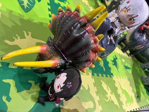 きょうりゅうさん！！！がおー！あるじは"おし"をみたんだってー！
