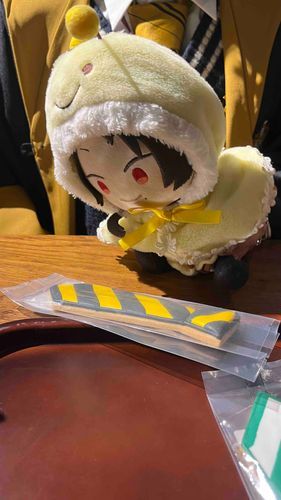 これ、おねくたいのくっきいだってー！ぱりぱり！