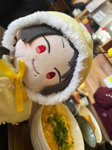 あるじのいべんとでおうえんにいったよ！あるじのかぞくがおれにおやこどんとけえきをごちそうしてくれた！！！
