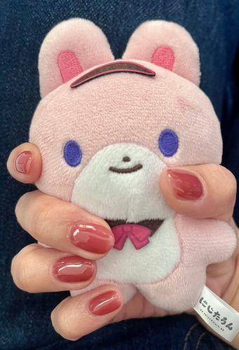 つめをきれいにするたび、にぎらせて頂いている。
