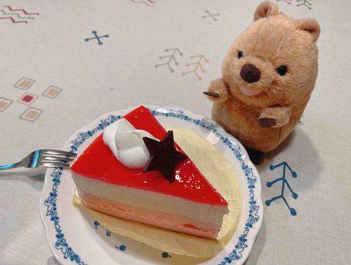 ケーキ食べたの🍴