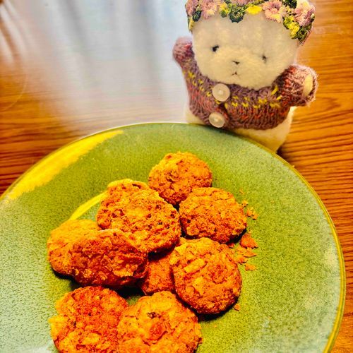 かいぬしのおともだちが送ってくれたクッキーを食べるよ！ はままつのおみやげだって