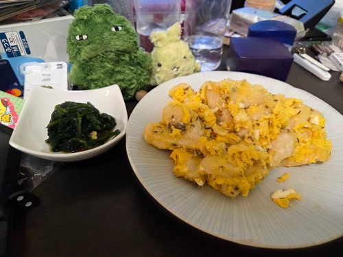とりむねくみんたまごやきー！！
かれーのかおりがする！！