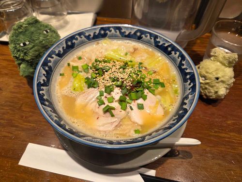 もつなべらーめんたべたよ！
もつなべのしめとぐをいっしょにたべてるみたいでしんかんかく！！