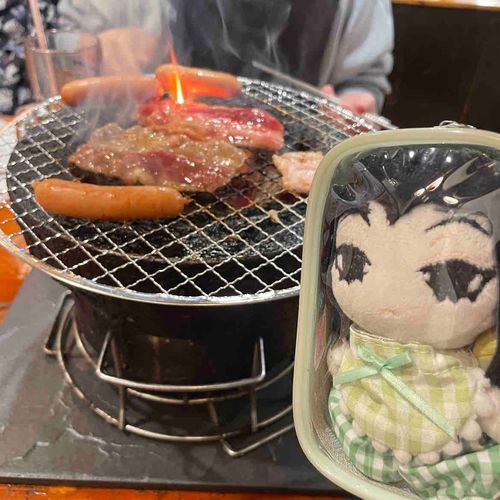 やきにく おなか いっぱい、いっぱい。