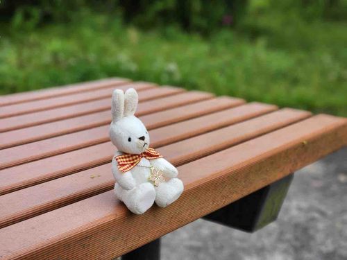 こうえん、ひとがすくなかったからベンチにすわってゆっくりしたよ。あしたからはゴールデンウィークだからにぎやかになるかな？