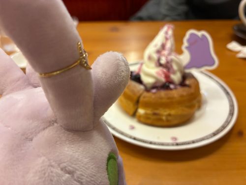 ペトリ、シロノワール食べるよ