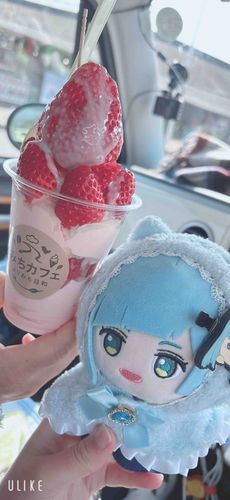 一昨日、母とおばーちゃんと
みちのえきへ🚗³₃
🍓は母が持っていて
くれました𑁊^. .^𑁊♩
私が最初に数量限定のメニューが
あることに気付いて
2人に教えてたら2人も
注文してくれたので
嬉しい気持ちになりました🙂‍↕️
このような時間を大切にしたいです＞＜