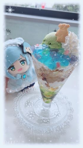 おひさしぶりです(ˆ╷ ̫╷ˆ)
これから少しずつ浮上していく予定なのでまた皆さんとお話できたらなと思っています🩵
今日はいいねだけ失礼します> < 

これは紫陽花パフェを食べたときの
写真ですᐡ ̳ᴗ ̫ ᴗ ̳ᐡ
 