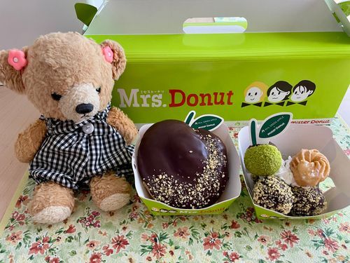 ミセスドーナツ🍏ゲットしたくま〜🍩可愛いし美味しかったくま💕
