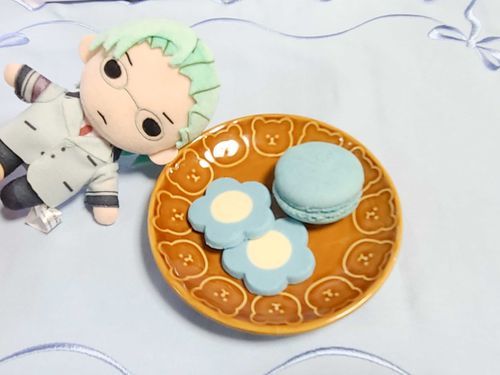 マカロンとチョコのお土産貰ったよ〜