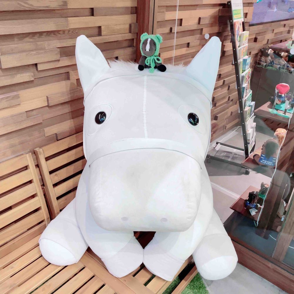 どーなつ　たべて〜
おおきい　でぃーぷいんぱくと　と
おおきい　そだし　と
しゃしん　とってきたよ〜！

ぼくも　いつか　おおきく　なれるかな？