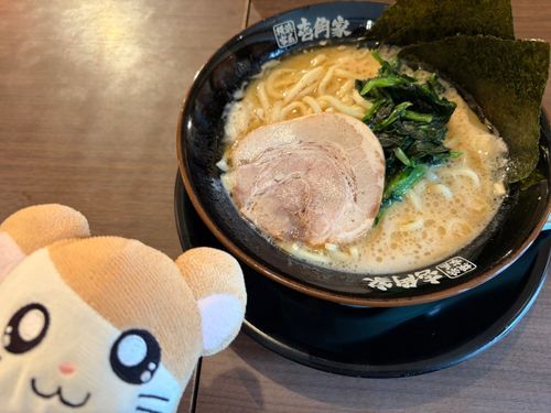 ﾁｭﾙﾁｭﾙ
ｶｯｶｯｶｯ(にんにくを3杯ほどスプーンですくう音)
