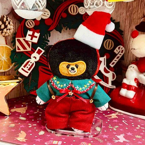 顔がｷﾞｭｯとしたマレーグマです。
クマが大好き！
