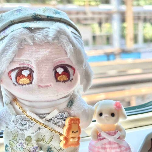 いつぬいなぎぬとおともだち
おでかけしたりあそんだり…