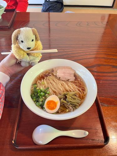 ラーメンッ
トッピングは、イタドリ