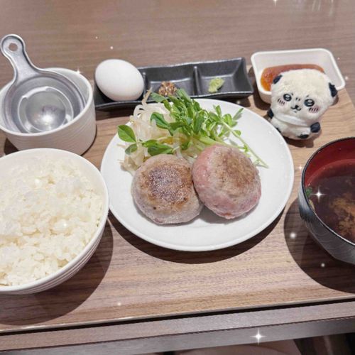 熱いうちに · · · · · · 食いなッッ