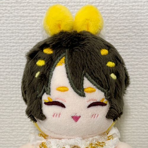 ひまわり🌻だよ！
いろんなお洋服を着て、いろんな楽しい場所に行きたいな！
（あんみつ工房様のぬいぐるみです）