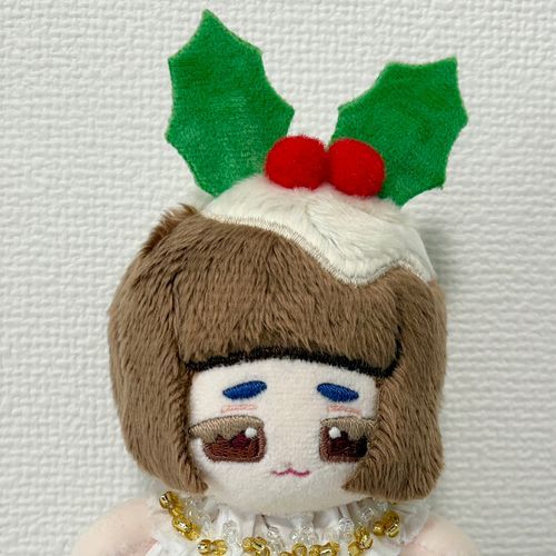 クリスマスプディング🎄のぷでぃんぐだよぉ〜！
甘いものたくさん食べたいなぁ〜💭
（あんみつ工房様のぬいぐるみです）
