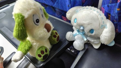 「わんわんさぁ〜ん！ボク、落っこちちゃうよぉ〜！助けて〜💦」
「今助けるね！」
「ありがとぉ〜！わんわんさんは優しいね」