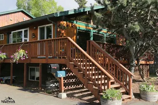 Jewel Lake B&B preview image
