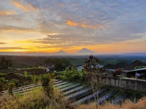 Pondok Plantation Mountain Escape preview image