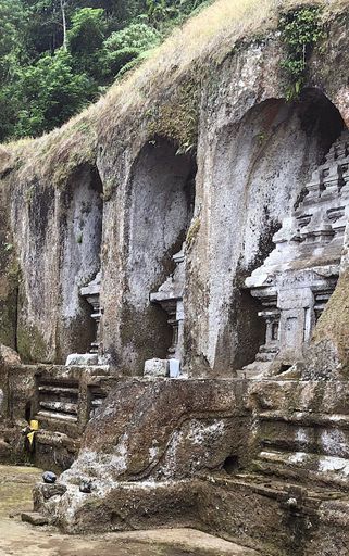 Candi Tebing Gunung Kawi activity image