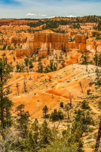 Fairyland Trail in Bryce region of Grand Circle