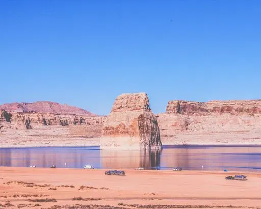 Lone Rock Beach preview image