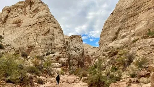 Capitol Gorge & Pioneer Register in Capitol Reef region of Grand Circle