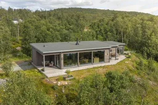 Indulge Vacation Home in Tromsø region of Lofoten Islands