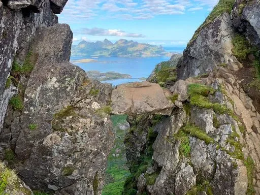 Djevelporten & Fløya Hike in Svolvær region of Lofoten Islands