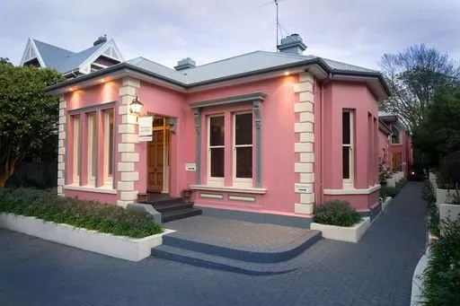 The Classic Villa in Christchurch region of New Zealand
