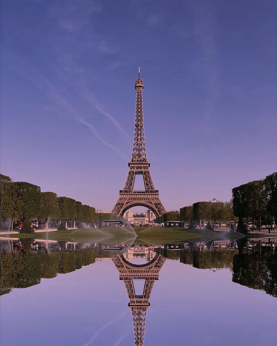 Eiffel Tower in undefined region of undefined