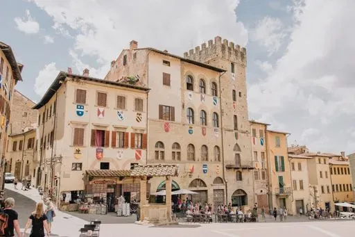 Arezzo preview image