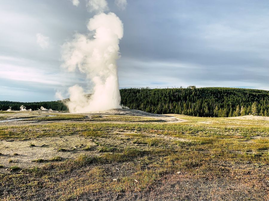 Old Faithful in undefined region of undefined