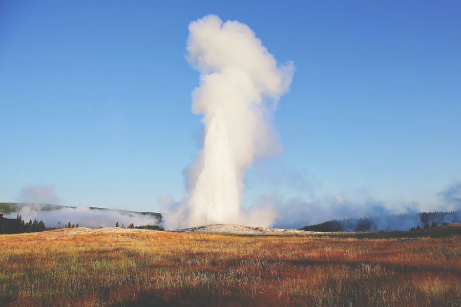 Old Faithful in undefined region of undefined