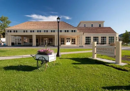 Mammoth Hot Springs Hotel preview image