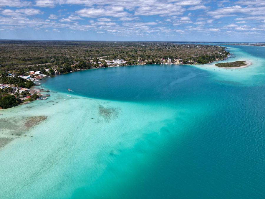 Laguna Bacalar in undefined region of undefined