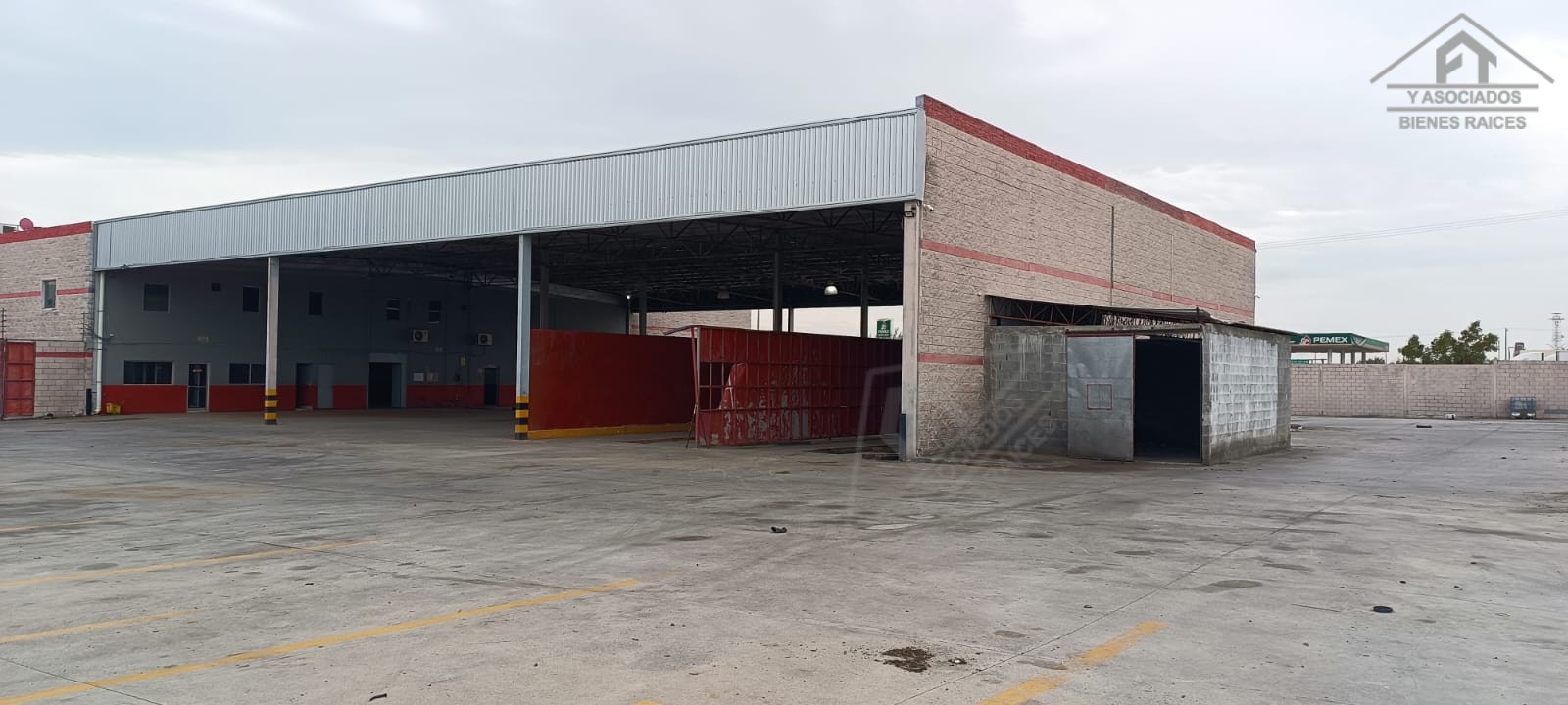 CARRETERA NACIONAL KM 208, COL. AMERICA 14 LADO PTE