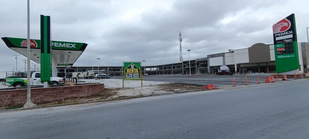 PLAZA COMERCIAL TUXPAN