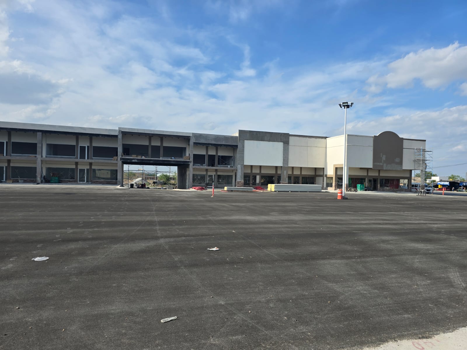 PLAZA COMERCIAL TUXPAN