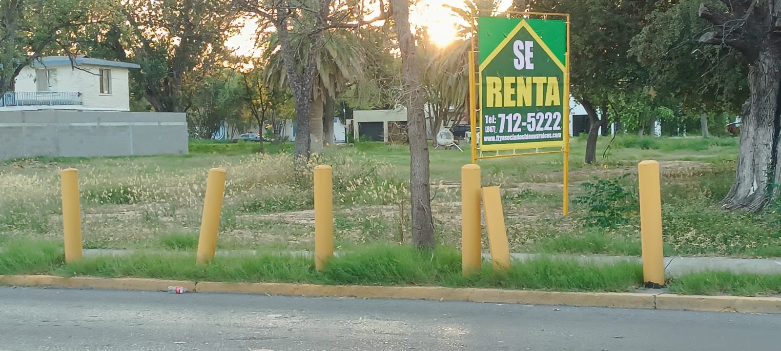 LEANDRO VALLE ESQ. VERACRUZ, COL. MADERO MZ. 19 LT 6