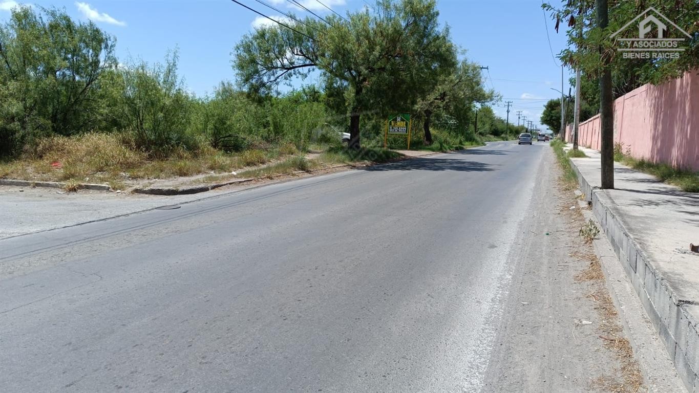 AVE. MONTERREY ESQ. PASEO COLON