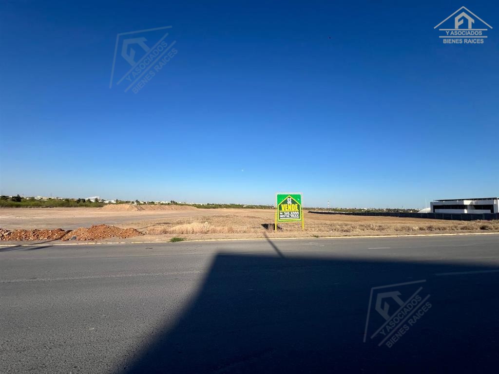 AV. MONTERREY S/N, LOS FRESNOS