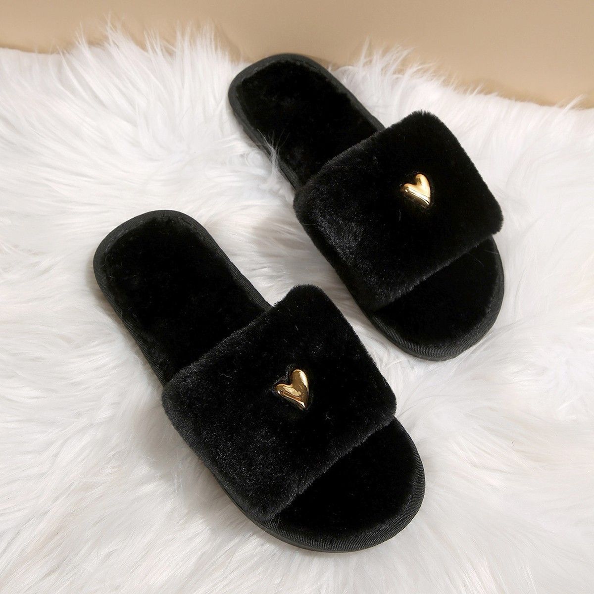 pantoufles ouvertes en peluche simples miniature 2