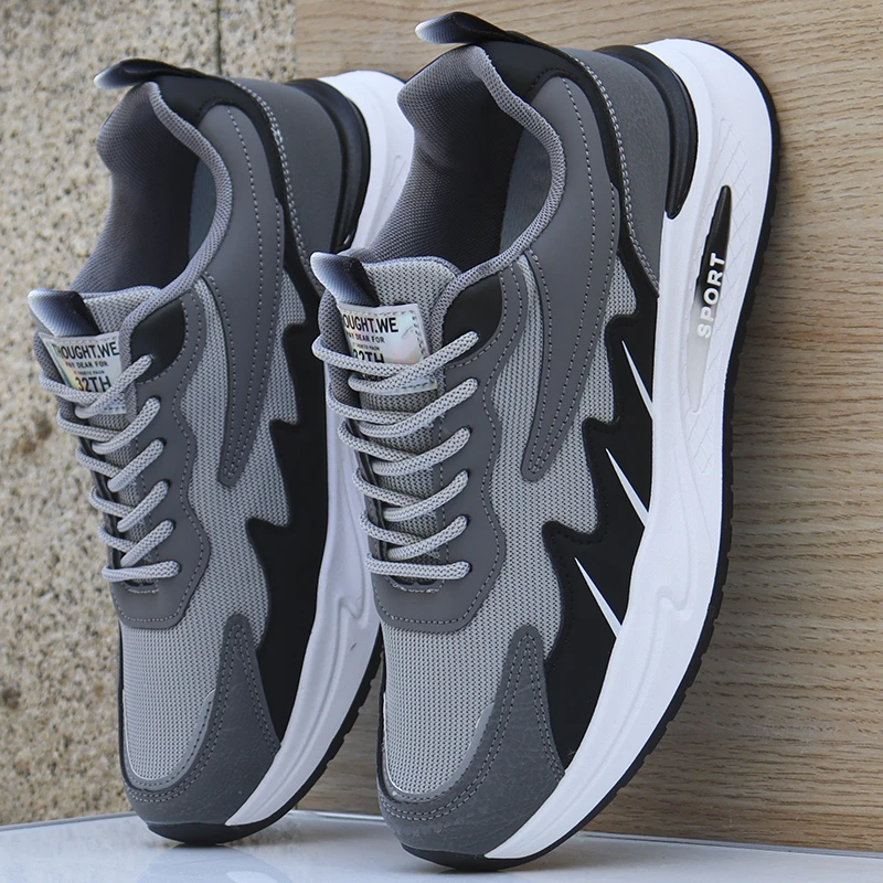 chaussures de sport en mesh - image 1