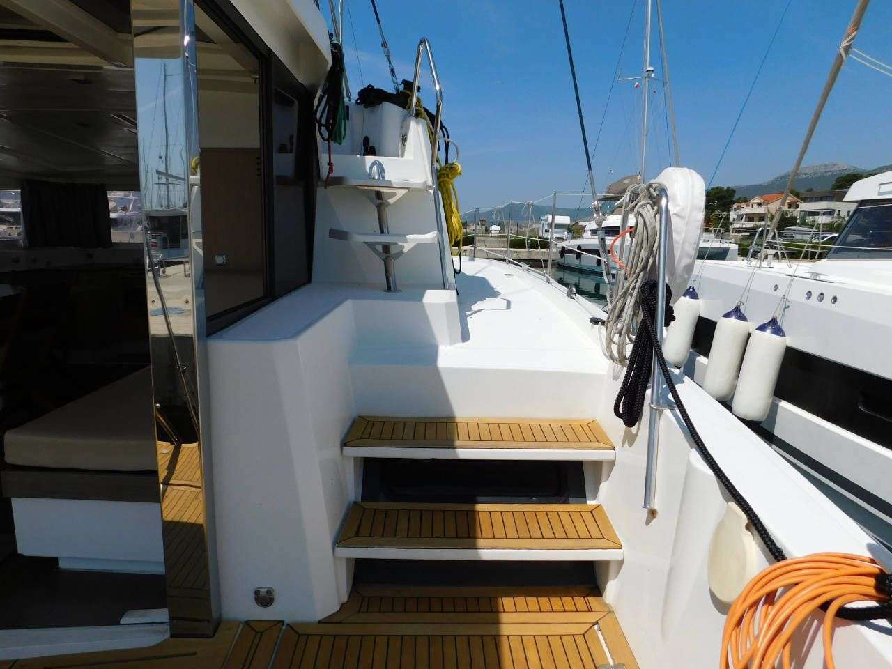 Nea S - view 4